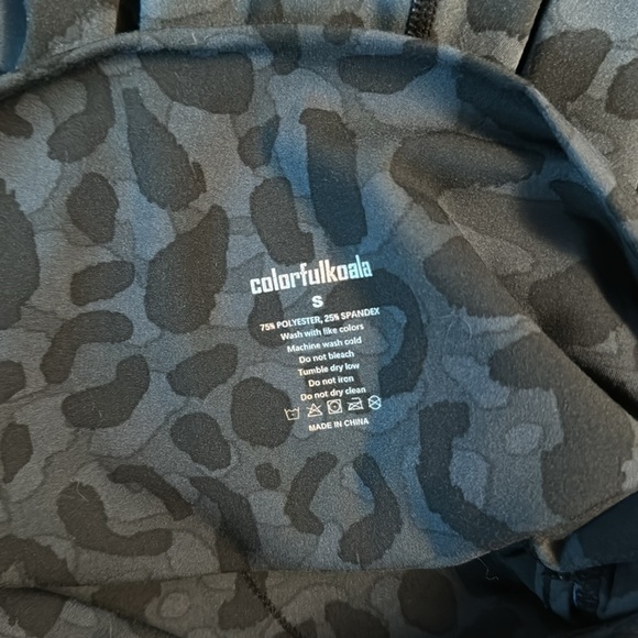 Colorfulkoala leggings- cheetah print -blue and black size small - Picture 3 of 3